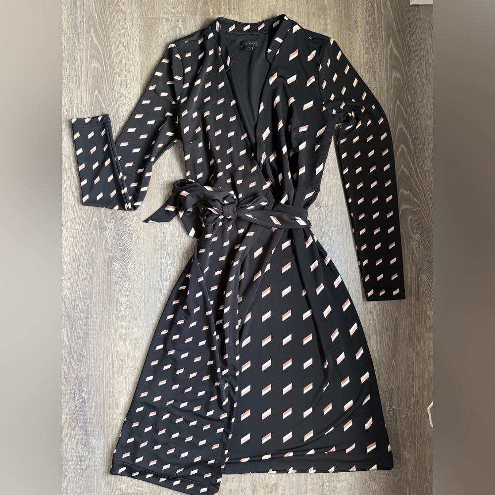 Ann Taylor Black and Tan Patterned Wrap Dress